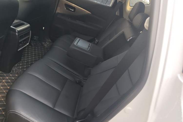 Used Nissan Murano 2021 2.5L XL Two-Wheel Drive Smart Connect Luxury Edition Left Rear Seat
