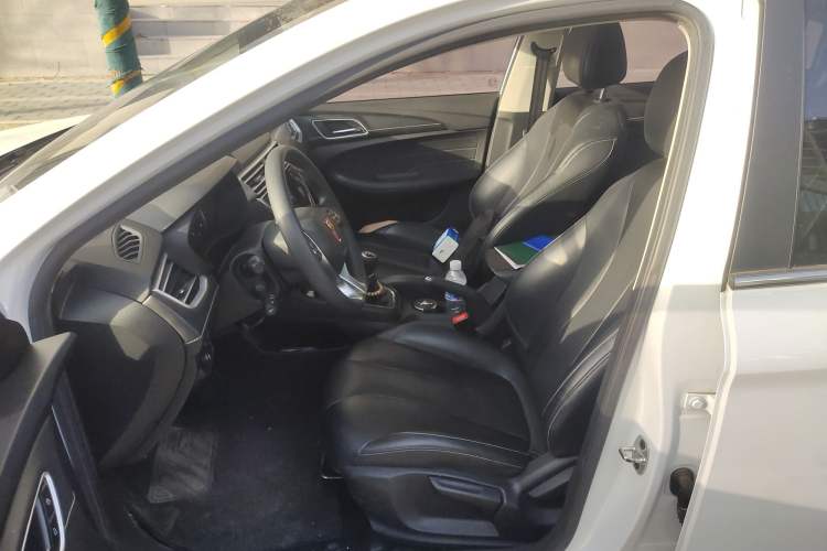 Used Roewe i5 2020 1.5L Manual 4G Connect Leehao Flagship Edition