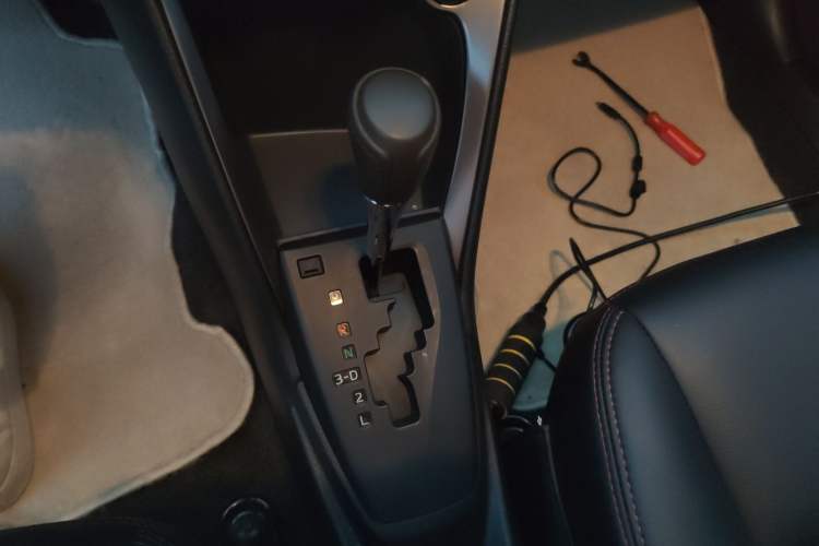 Used Toyota YARiS L Zhi Xuan 2015 1.5E Automatic Charm Edition