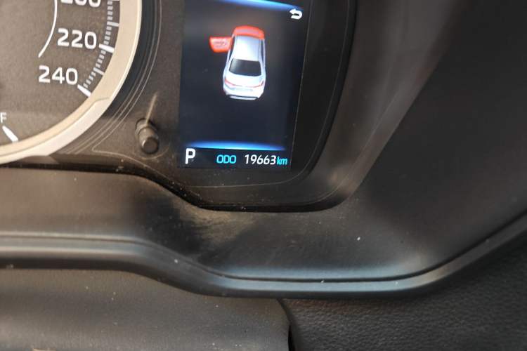 Used Toyota Levin 2023 2.0L Leading Edition
