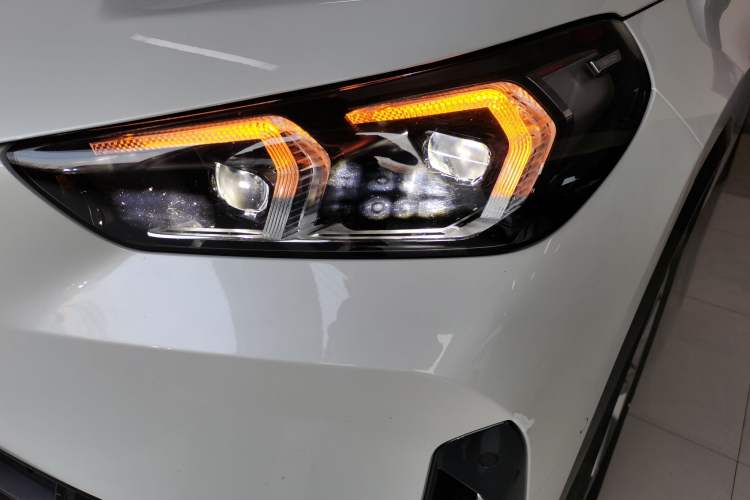Used BMW X1 2023 sDrive20Li X Design Package Left Front Headlight