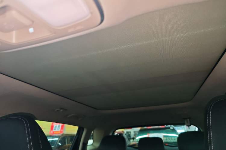 Used Geely Auto Emgrand X7 Sport 2020 1.8TD DCT Two-Wheel Drive Smart Connect 4G-Enabled Version