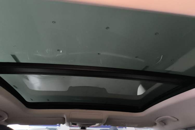 Used Volkswagen Passat 2019 330TSI Elite Edition China VI Headliner