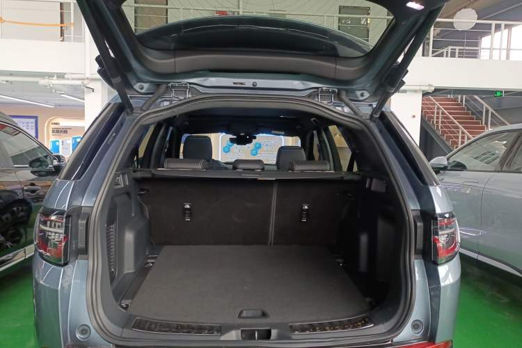 Used Land Rover Discovery Sport 2020 249 PS R-Dynamic Performance Edition