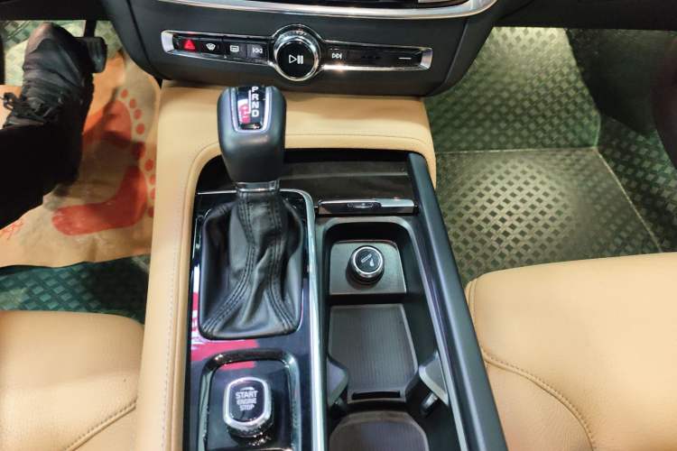 Used Volvo S90 2018 T4 Zhiyuan Edition Gear Lever