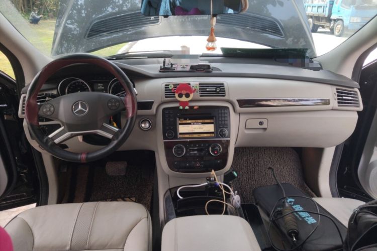 Used Mercedes-Benz R-Class 2010 R 350 L 4MATIC