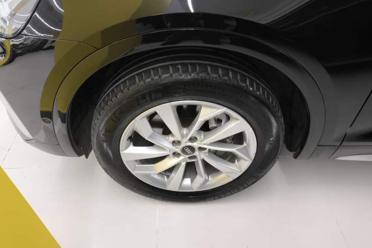 Used Audi Q5L 2022 40T Luxury Dynamic Model
