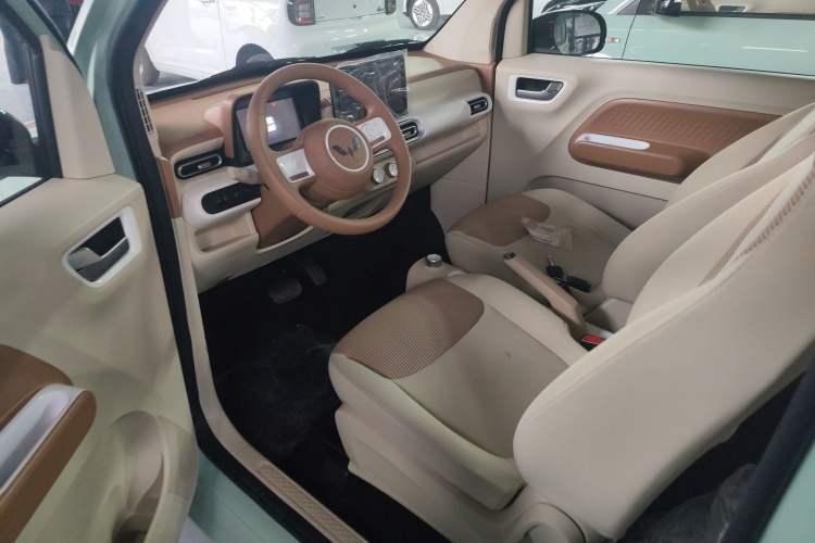 Used Wuling Hongguang MINIEV 2024 3rd Generation 215km Youth Edition
