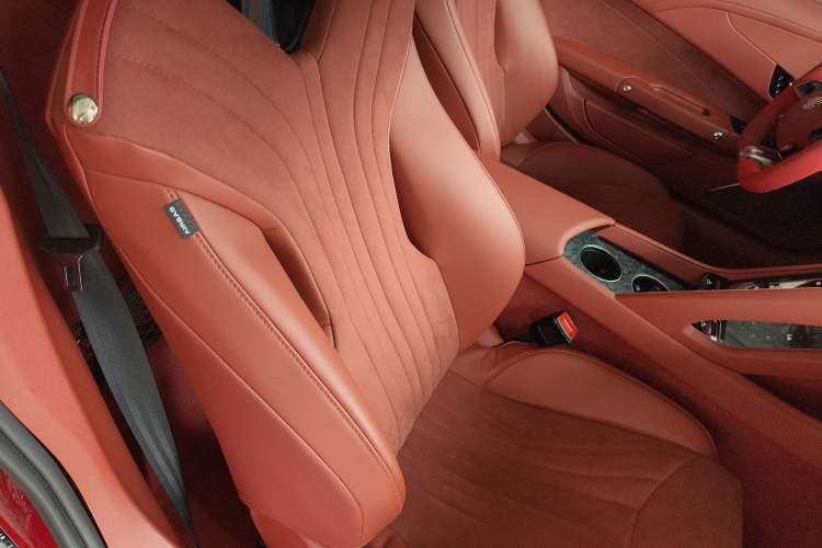 Used MG Cyberster 2024 520 km Legendary All-Wheel-Drive Version Right Front Seat