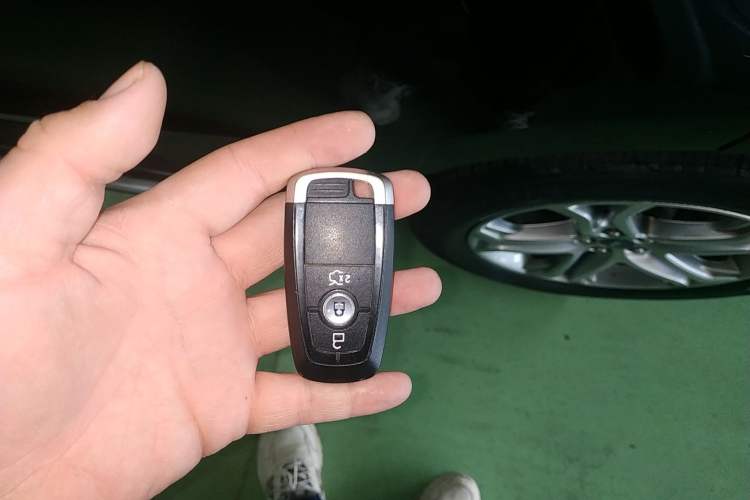 Used Ford Edge 2018 EcoBoost 245 Two-Wheel-Drive Titanium 7-Seater China V Standard
