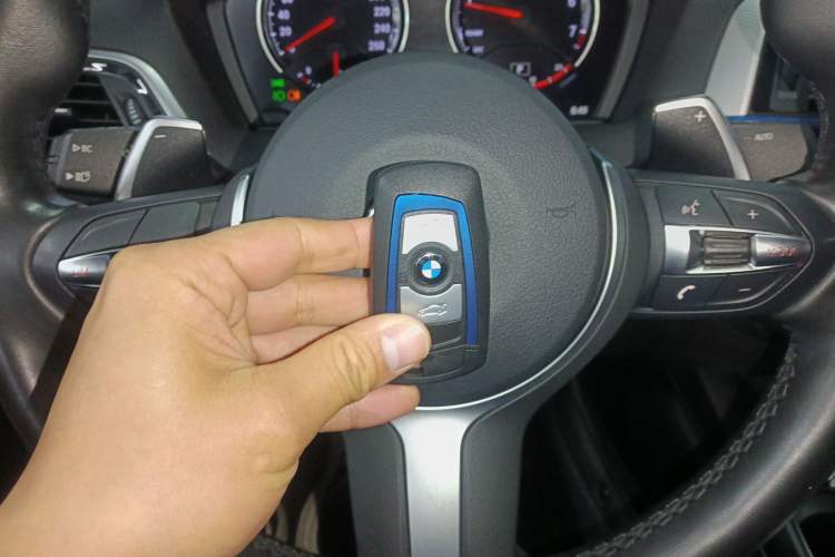 Used BMW 2 Series 2019 225i Convertible Coupe Luxury Edition M Sport Package
