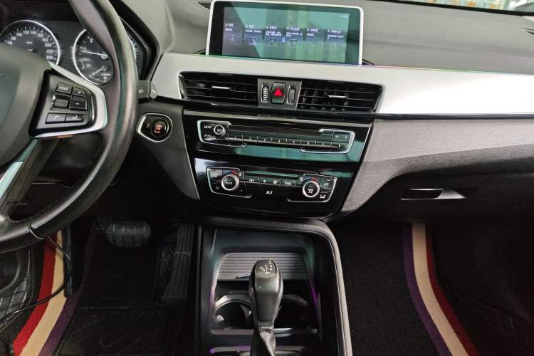 Used BMW X1 2018 sDrive20Li Leading Model
