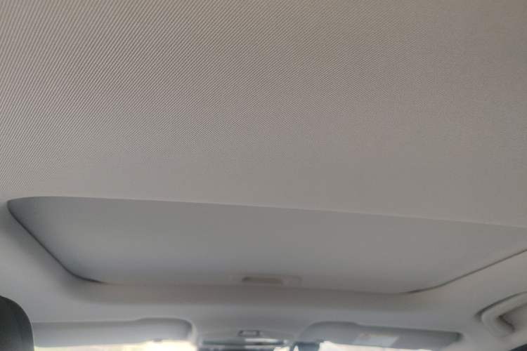 Used Geometry E Firefly 2024 401 km Fluorescent