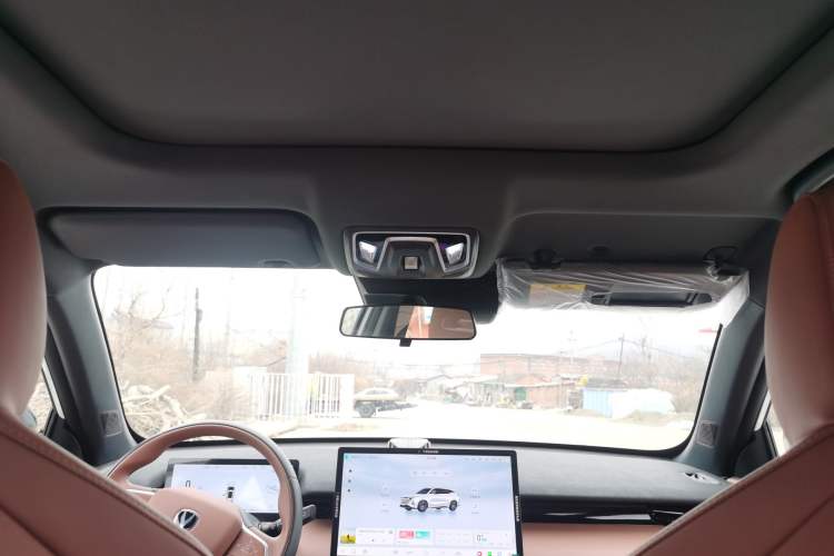 Used CHANGAN UNI-Z 2025 1.5T Luxury Version Headliner