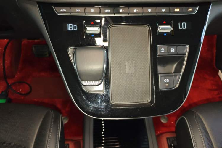 Used Hongqi HQ9 2023 2.0T Smart Connect Flagship Edition