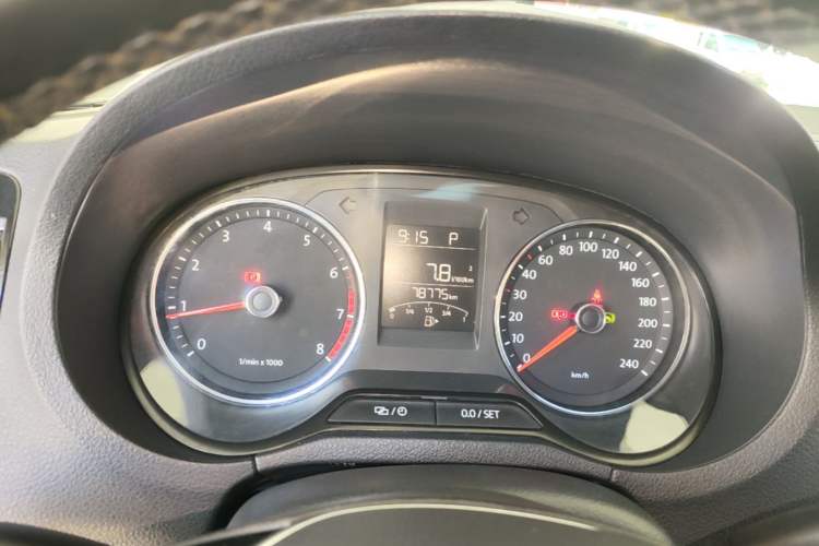 Used Volkswagen Polo 2014 1.6L Automatic Luxury Edition