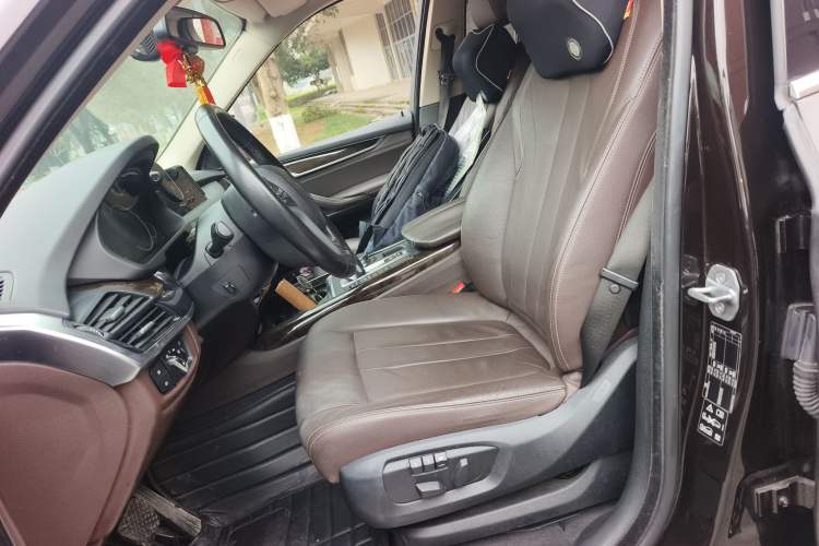 Used BMW X5 2017 xDrive28i
