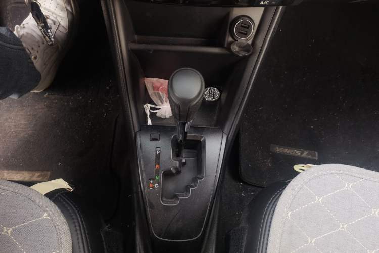 Used Toyota YARiS L Zhi Xuan 2020 X-Trail X 1.5L CVT Leading Edition Gear Lever