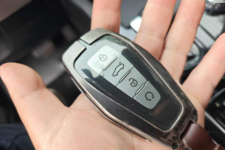 Used Geely Auto Monjaro L 2023 2.0TD High-Power Automatic Two-Wheel Drive Flagship Version Vehicle Key