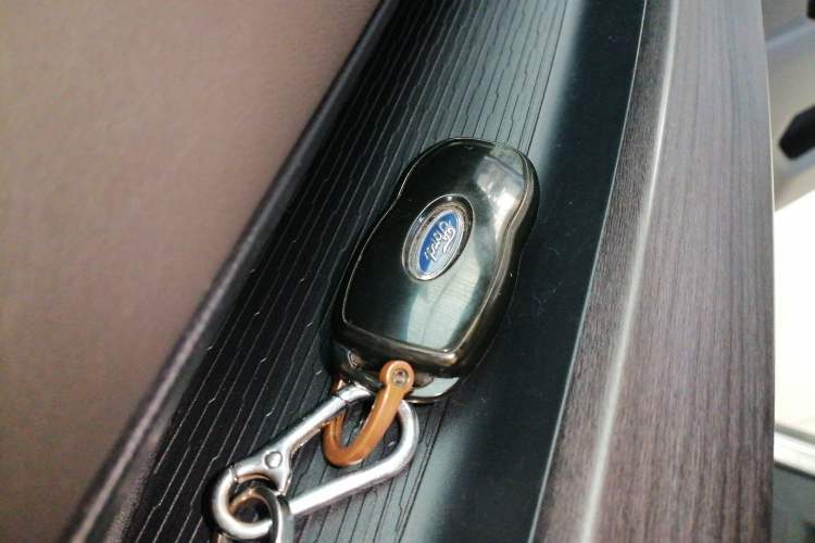 Used Ford Tourneo Custom 2023 2.0T Automatic Prestige Edition