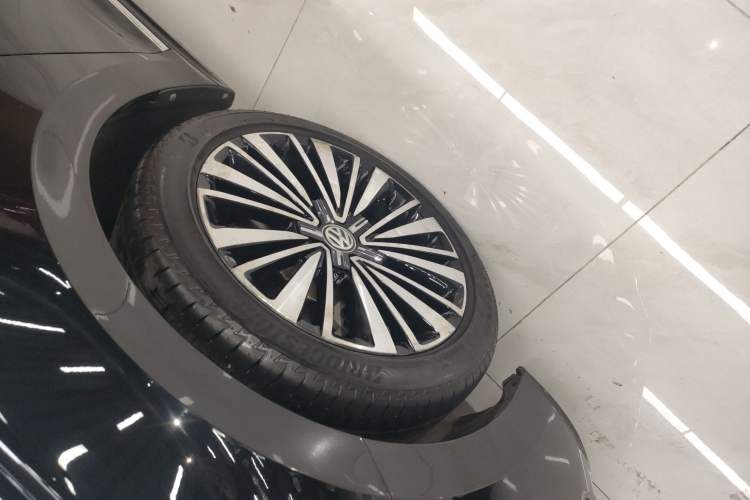 Used Volkswagen Passat 2019 330TSI Luxury Edition China VI Standard