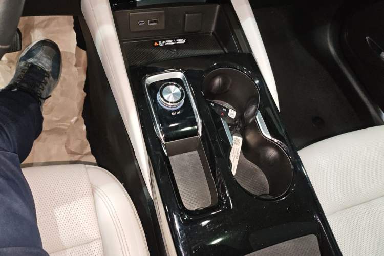 Used Buick Envision 2024 Encore Plus AWD Avenir
