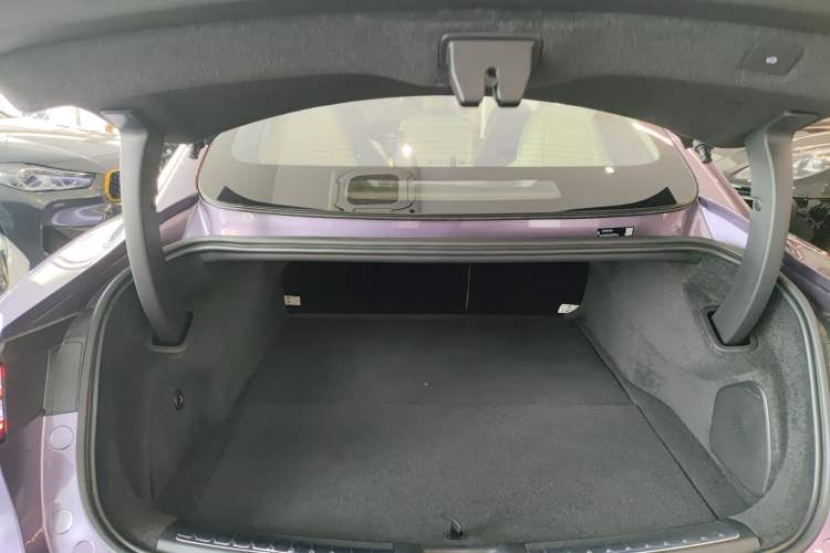 Used Hima Luxeed S7 2025 785 km Ultra Trunk