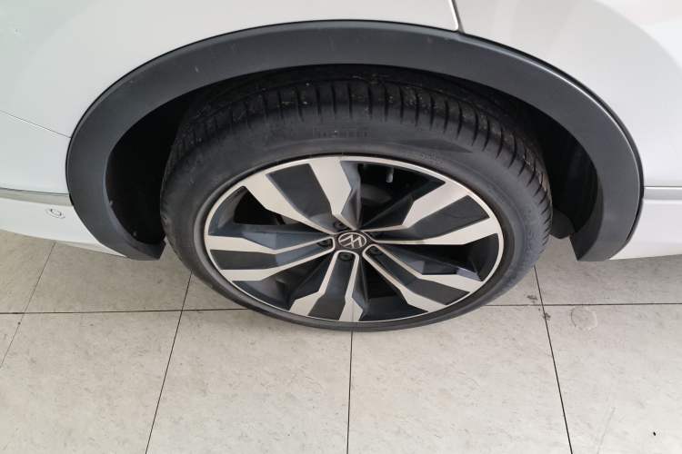 Used Volkswagen Tiguan X 2023 330TSI Two-Wheel-Drive Prestige Flagship Edition