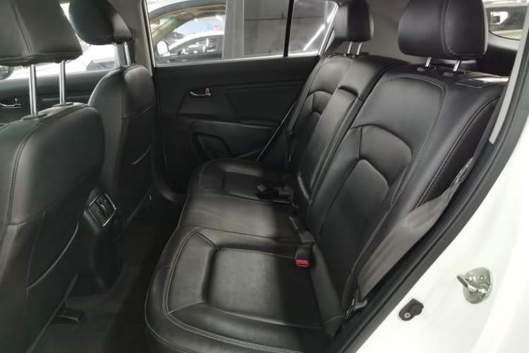 Used Kia Sportage R 2015 2.0L Automatic Two-Wheel Drive DLX Model Left Rear Seat