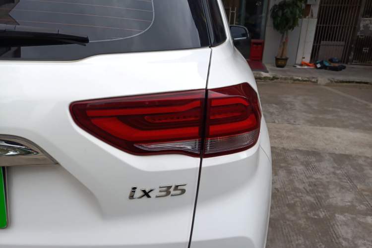 Used Hyundai ix35 2018 2.0L Automatic 2WD Zhiyong·Changxiang Edition Right Rear Taillight