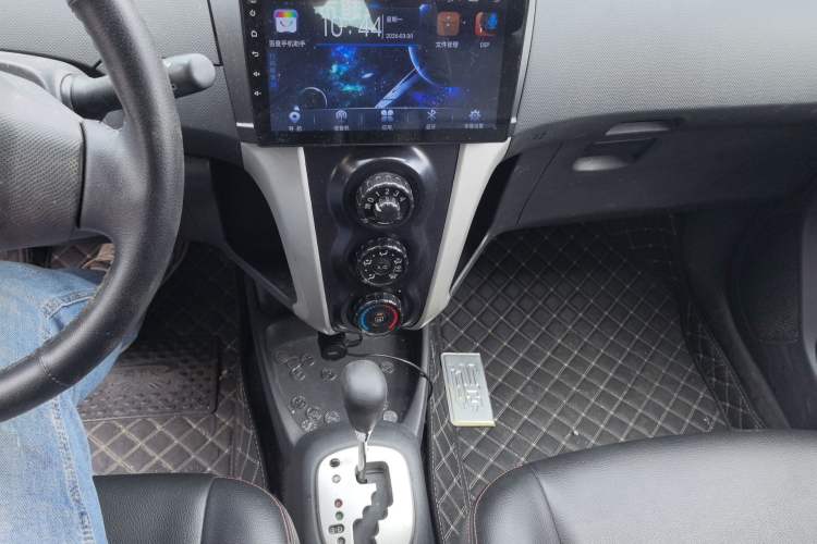 Used Toyota Yaris 2011 1.6E Automatic Charm Edition Audio And AC Panel