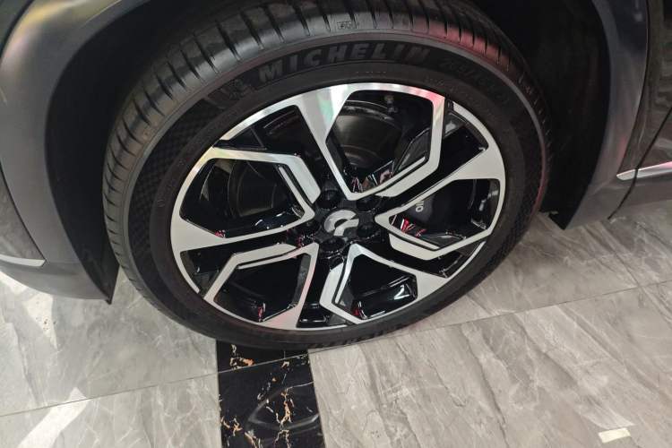 Used Nio ES8 2020 580 km Signature Edition 7-Seater Version
