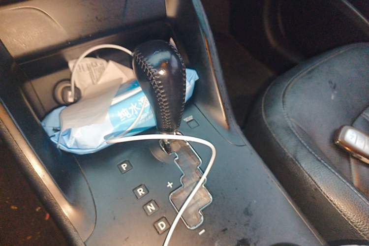 Used Hyundai ix35 2013 2.0L Automatic Two-Wheel Drive Smart GLS China IV Standard
