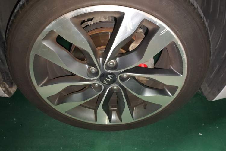 Used Kia K5 2015 2.0L Automatic LUX
