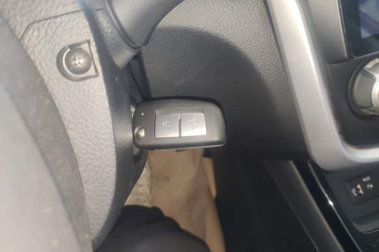 Used Nissan Tiida 2021 1.6L CVT Cool Edition
