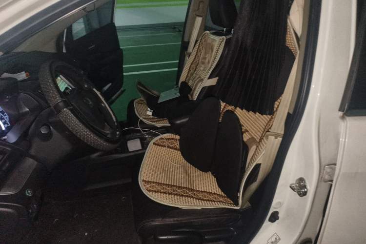 Used Honda CR-V 2016 2.0L two-wheel drive Urban Edition Left Front Seat