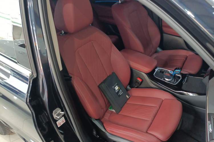 Used BMW iX3 2022 Updated Leading Version Right Front Seat