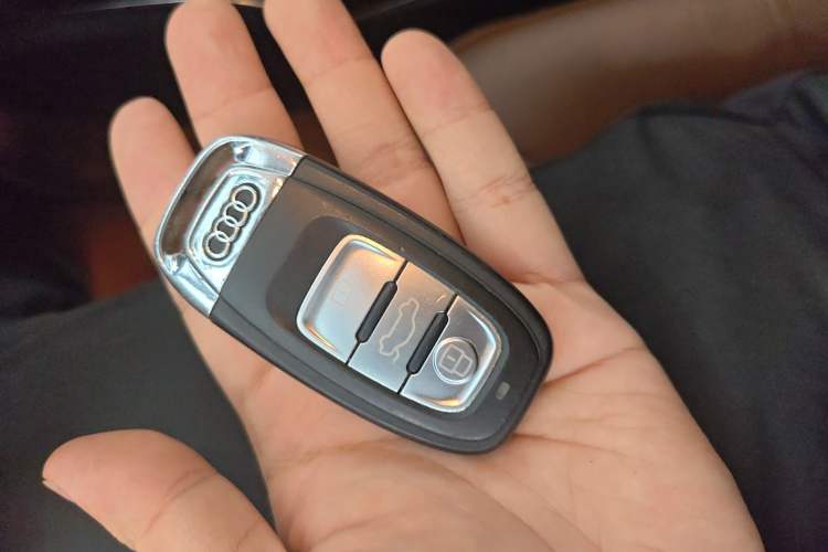 Used Audi A6L 2014 30 FSI Luxury Model Vehicle Key