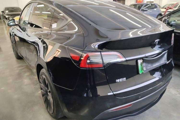 Used Tesla Model Y 2023 Rear-Wheel-Drive Version