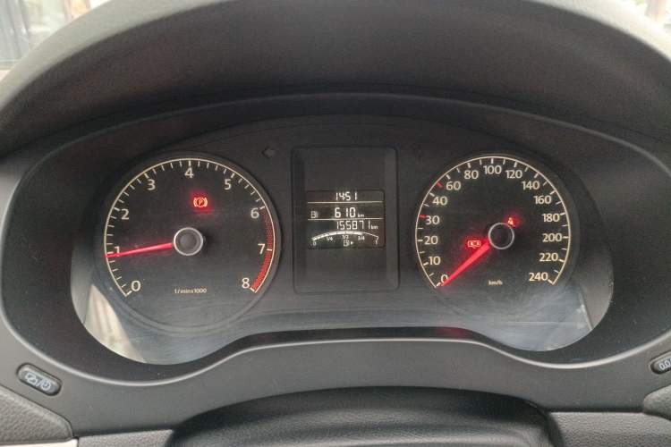 Used Volkswagen Sagitar 2012 1.6L Manual Comfort Model Instrument Cluster