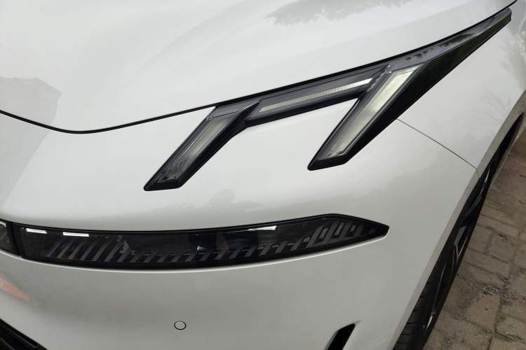 Used Lynk & Co 07 2024 EM-P 126 Long-Range Ultra
