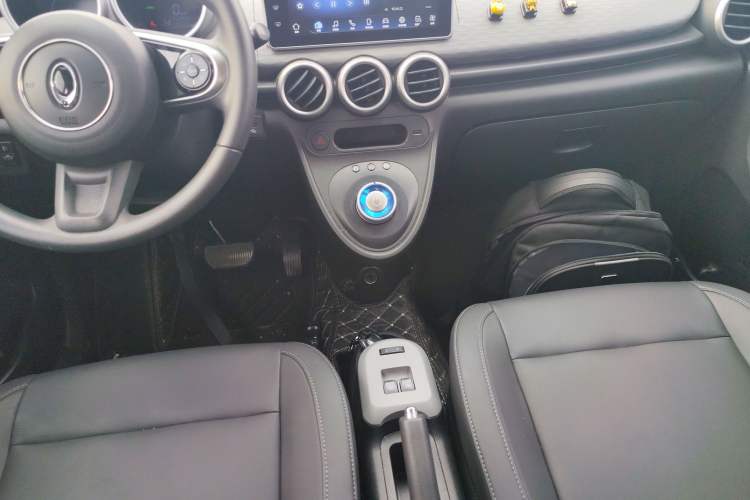 Used ORA Black Cat 2021 351 km Standard Version Gear Lever