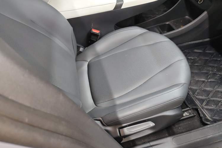 Used Dongfeng NAMMI 01 2024 New Edition 330 Air