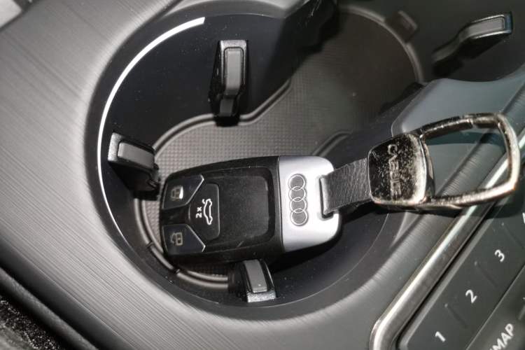 Used Audi A4L 2019 40 TFSI Fashion Edition China VI Emission Standard