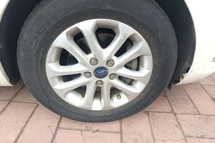 Used Ford Focus 2013 Hatchback Classic 1.8L Automatic Base Model