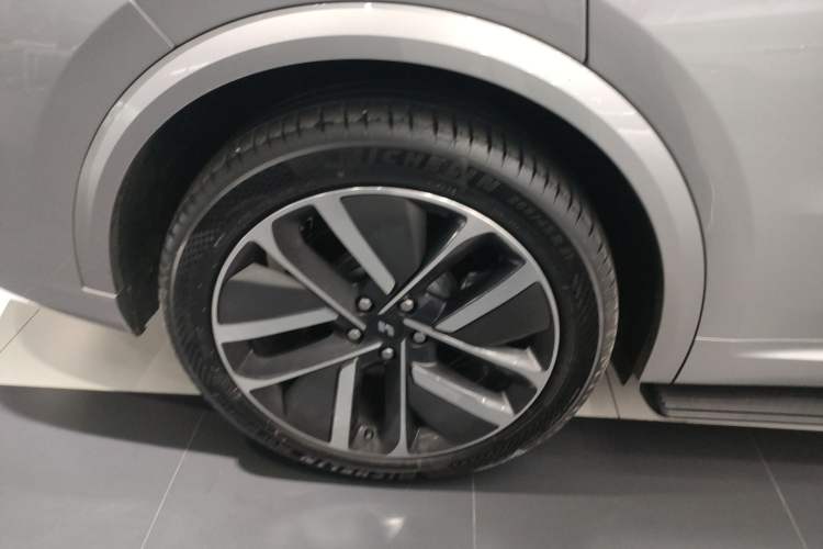 Used Li Auto L9 2024 Ultra Model
