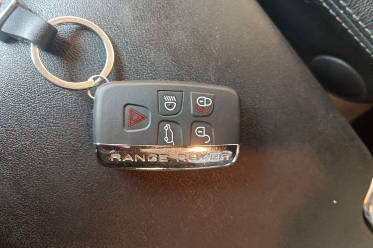 Used Land Rover Discovery 2012 3.0 SDV6 HSE Diesel Version