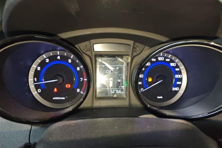 Used CHANGAN CS15 2016 1.5L Manual Fashion Edition Instrument Cluster