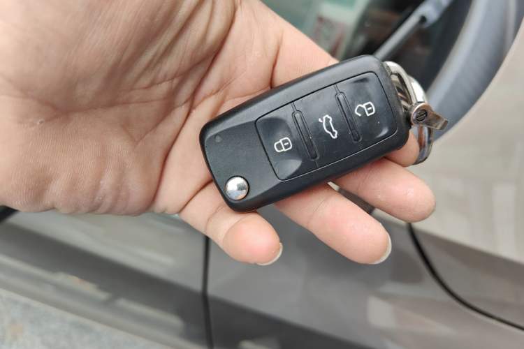 Used Volkswagen Sagitar 2017 1.6L Automatic Comfort Model Vehicle Key