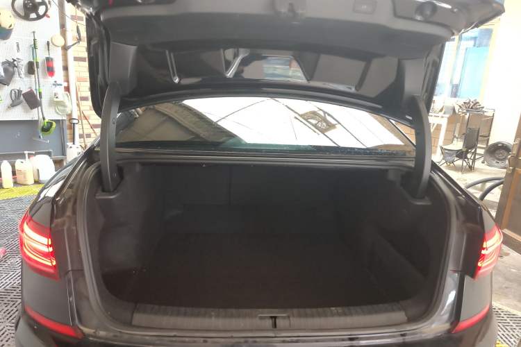 Used Volkswagen Passat 2023 Facelift 330TSI Luxury Edition